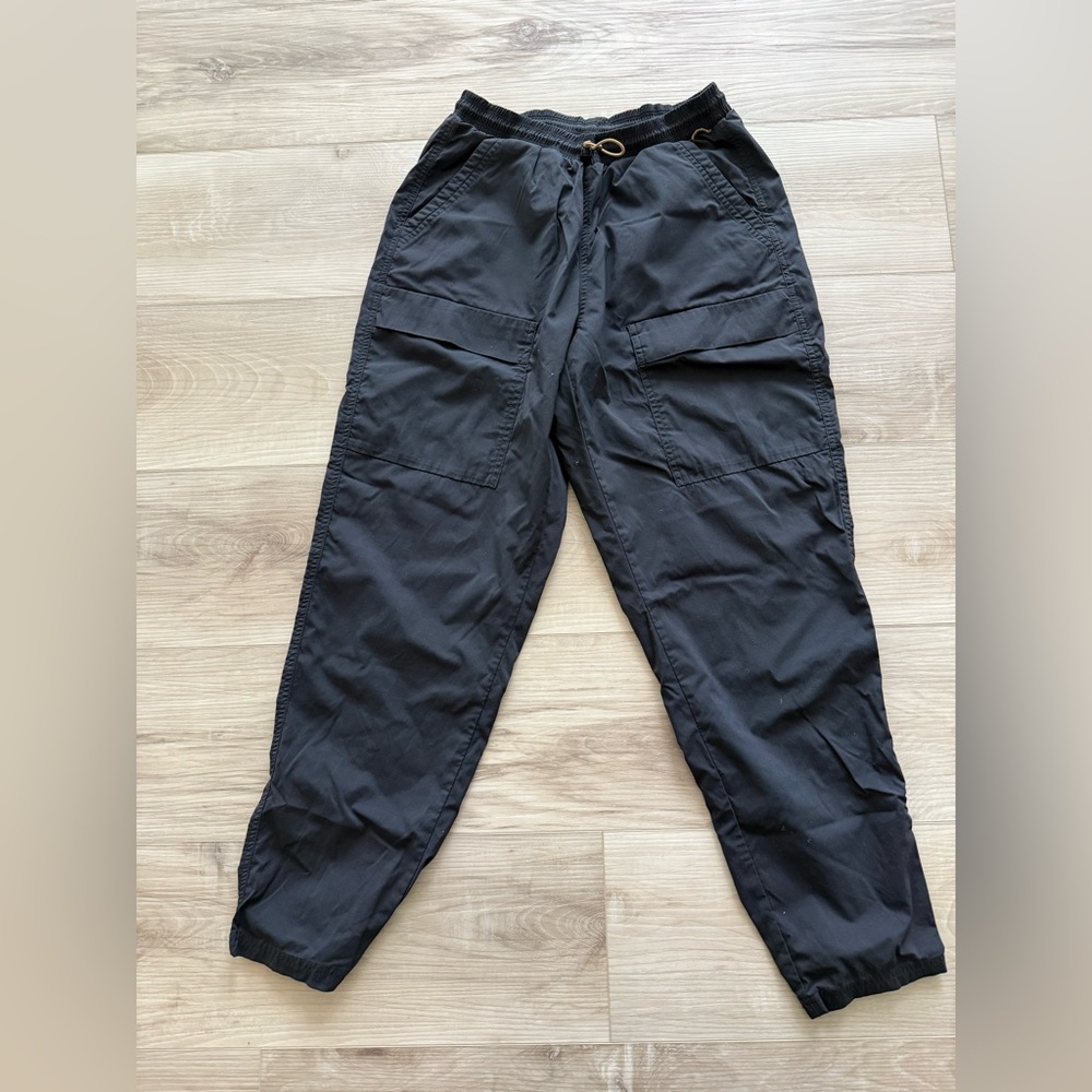 REI Women's Black Cargo Pants
